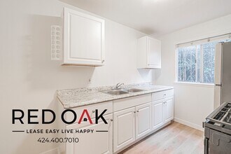 2200 Toberman St in Los Angeles, CA - Building Photo - Building Photo