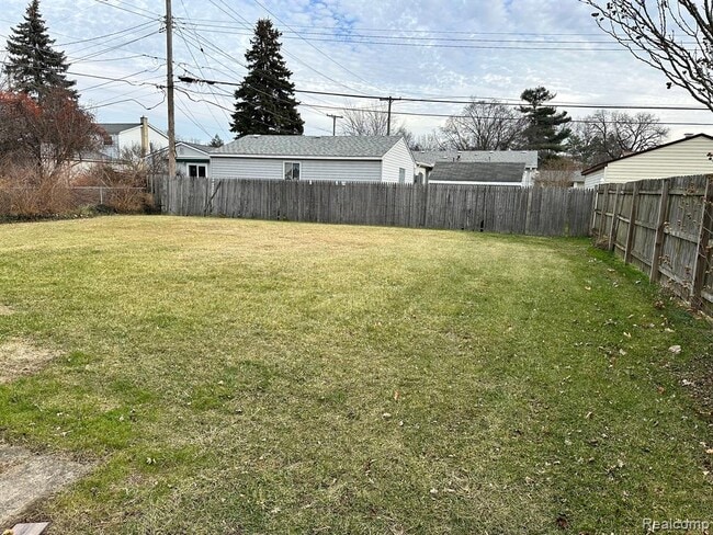147 S Carlson St in Westland, MI - Building Photo - Building Photo