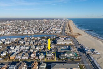 20 Woodland Ave in Avon By The Sea, NJ - Building Photo - Building Photo