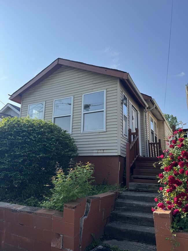 property at 405 E 11th St