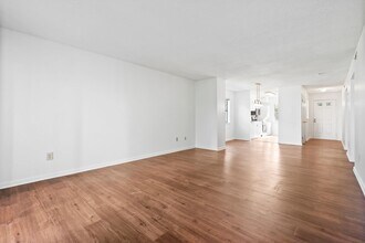 151 Schultz St in Chapel Hill, NC - Building Photo - Building Photo