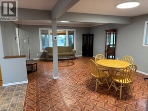 195 Sekura St in Cambridge, ON - Building Photo - Building Photo