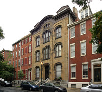 Renzi Spruce Street Apartments in Philadelphia, PA - Foto de edificio - Building Photo