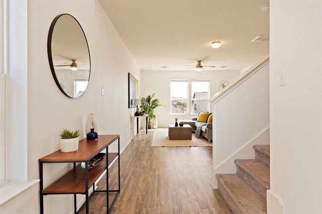 property at 217 Boxwood Dr