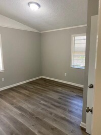 405 Silver River Dr in Montgomery, TX - Building Photo - Building Photo