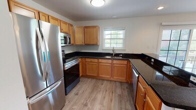 2974 Barclay Way in Ann Arbor, MI - Building Photo - Building Photo