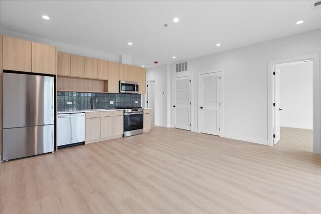 904 W Dakin St in Chicago, IL - Building Photo - Building Photo