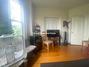 108 Central St, Unit 2L in Somerville, MA - Building Photo - Building Photo