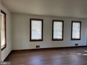 227 Fairview Ave in Moorestown, NJ - Building Photo - Building Photo