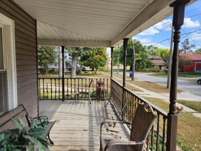 416 3rd St NW in Independence, IA - Building Photo - Building Photo
