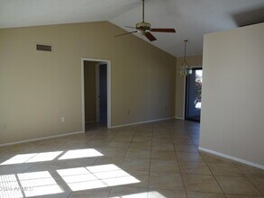13722 W Gable Hill Dr in Sun City West, AZ - Building Photo - Building Photo