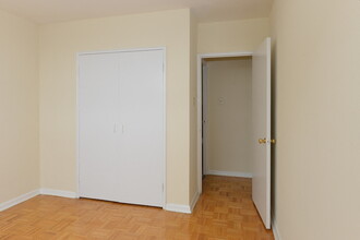 2 Treewood Street in Toronto, ON - Building Photo - Building Photo