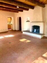 112 Elena St in Santa Fe, NM - Foto de edificio - Building Photo