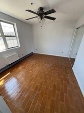 88-02 Rockaway Beach Blvd in Queens, NY - Building Photo - Building Photo