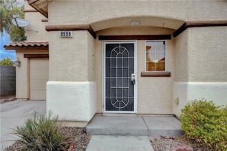 8998 Spring Peeper Ave in Las Vegas, NV - Building Photo - Building Photo