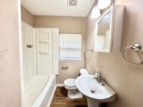 228 Chicago Ave in Valparaiso, FL - Building Photo - Building Photo