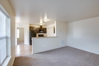 11070 Brassy Cove Loop-Unit -202 in Nampa, ID - Building Photo - Building Photo