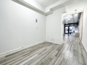 239 E 80th St in New York, NY - Building Photo - Interior Photo