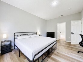 57 Renshaw Dr in Palm Coast, FL - Building Photo