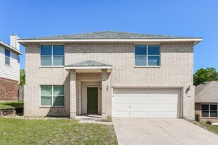 8053 Colbi Ln in Fort Worth, TX - Building Photo