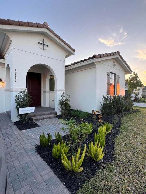 19062 Wood Stork Way in Loxahatchee, FL - Foto de edificio