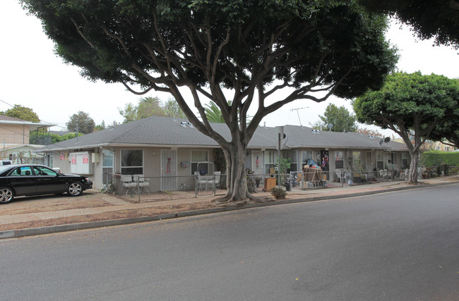 1702-1714 Michigan Ave in Santa Monica, CA - Building Photo - Building Photo