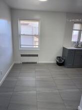 14322 22nd Ave, Unit whitestone rent in Whitestone, NY - Building Photo - Building Photo