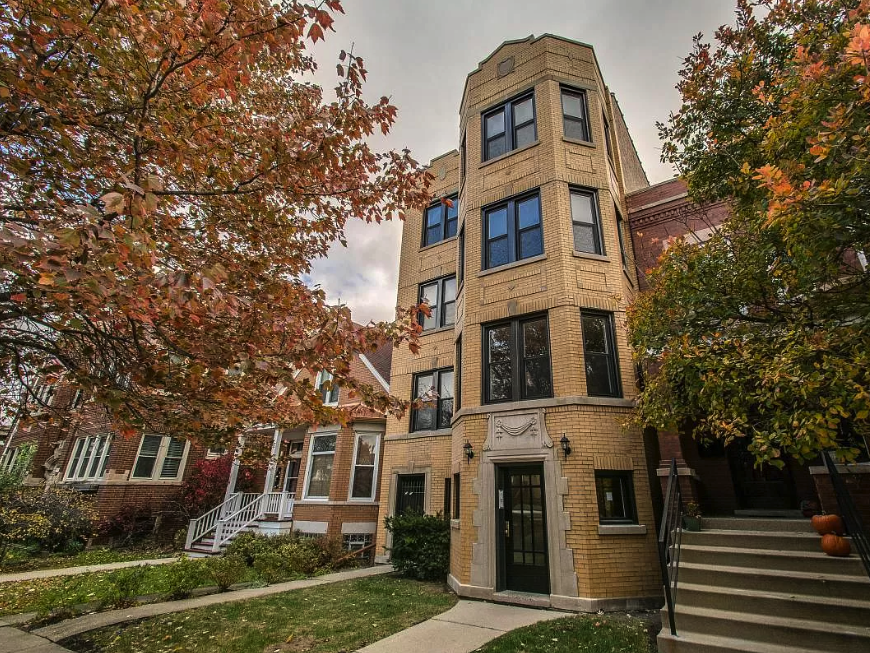 2735 N Francisco Ave, Unit G in Chicago, IL - Foto de edificio