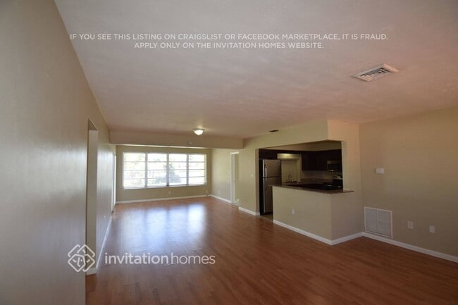 1511 NW 84th Terrace in Pembroke Pines, FL - Building Photo - Building Photo