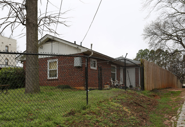 632 Parkway Dr NE in Atlanta, GA - Building Photo - Building Photo