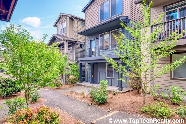 14350 SW Burlwood Ln in Beaverton, OR - Building Photo - Building Photo