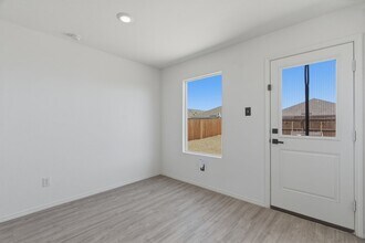 5909 Cherry Holw Wy in Princeton, TX - Foto de edificio - Building Photo