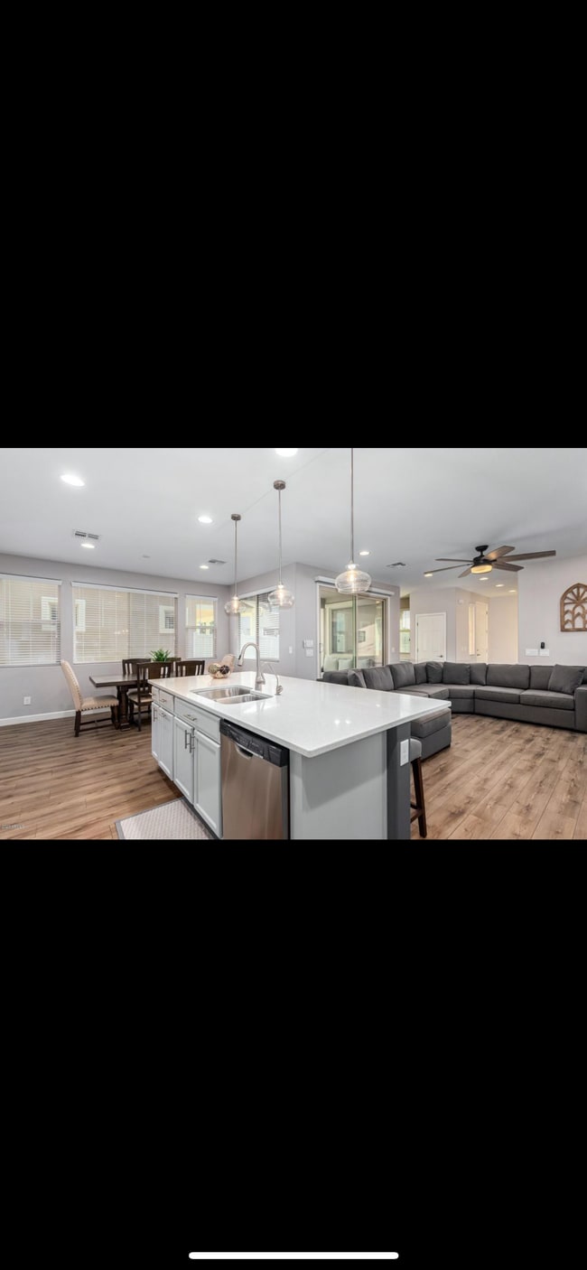 property at 2264 S Henry Ln