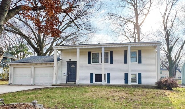 property at 7715 W 96th Terrace