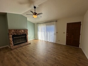 49400 River Park Rd in Oakhurst, CA - Building Photo - Building Photo