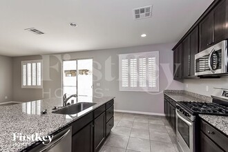 3952 Free Bird Crest Ave in North Las Vegas, NV - Building Photo - Building Photo