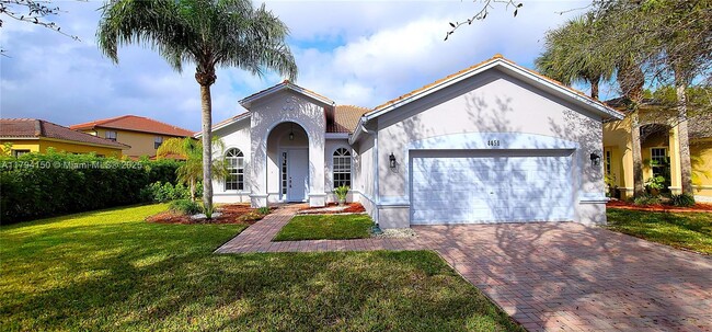 property at 4451 Laurel Pl