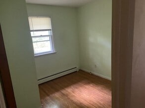 730 Lonely Cottage Rd in Upper Black Eddy, PA - Building Photo - Building Photo