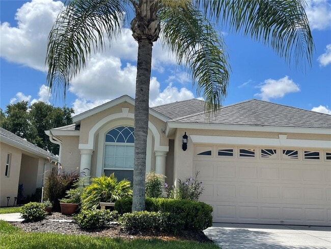 6117 Gentle Ben Cir in Wesley Chapel, FL - Building Photo - Building Photo