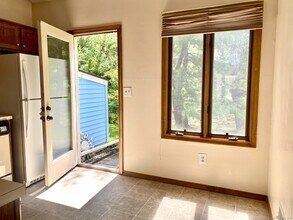 101 Copper Beech Dr in Rocky Hill, CT - Building Photo - Building Photo