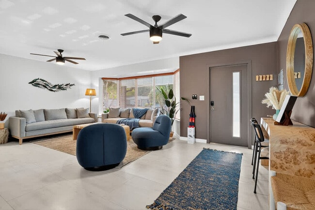 5760 NE 18th Ave in Fort Lauderdale, FL - Building Photo - Building Photo