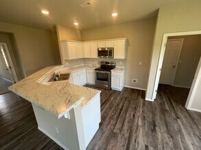 960 Maddy St in Elkins, AR - Building Photo - Building Photo