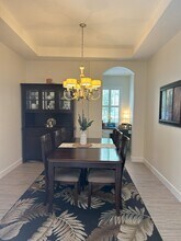 9610 Gretna Green Dr in Tampa, FL - Building Photo - Building Photo