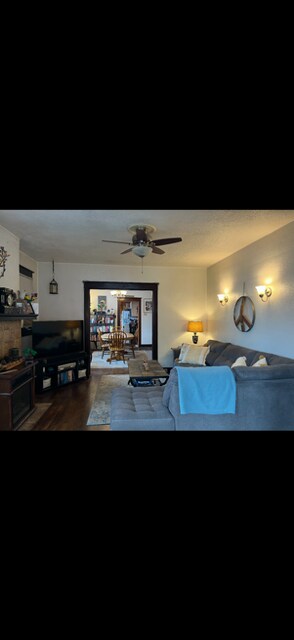 114 Locust St, Unit 2nd Floor in Etna, PA - Building Photo