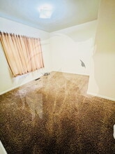 1705 E Cherokee Ave in Enid, OK - Foto de edificio - Building Photo