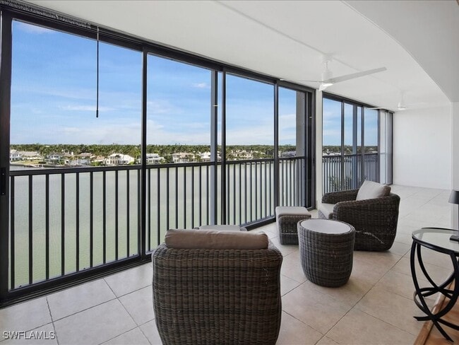 property at 2750 Gulf Shore Blvd N