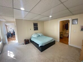 38 W Main St, Unit 3 in Mystic, CT - Building Photo - Building Photo