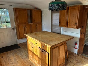 53 Poquonock Ave in Windsor, CT - Building Photo - Building Photo