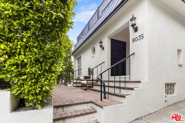 property at 9035 Lloyd Pl