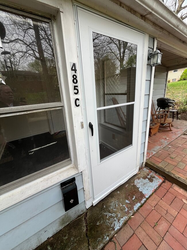 485 Hillside Ave, Unit APT C in Monroeville, PA - Building Photo - Building Photo